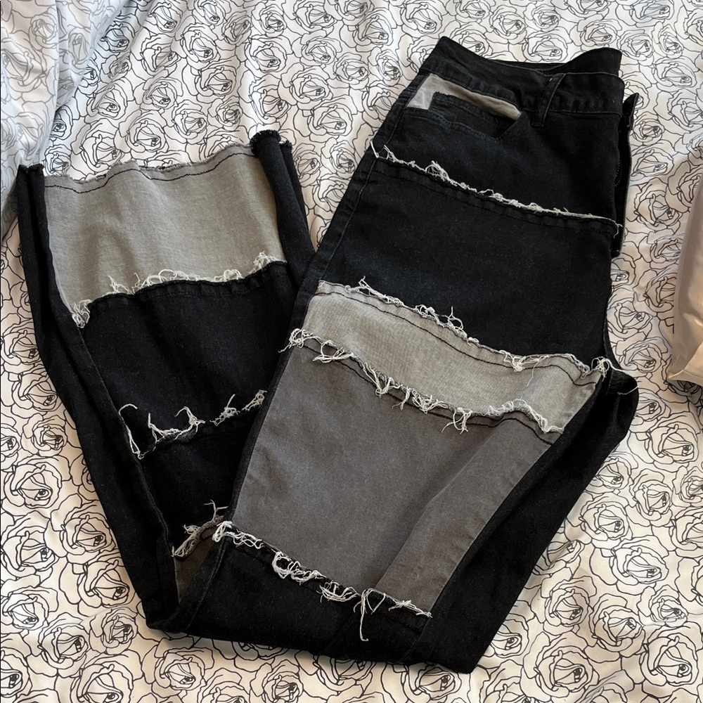 Stylish Black and Gray raw edge Women Jeans